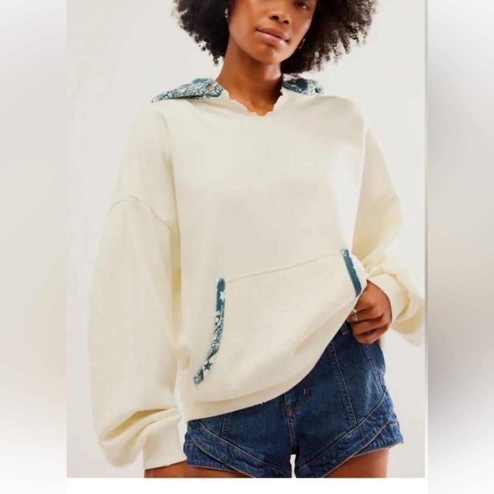 NWT Free People It's A Vibe Printed Hoodie Ivory Blue Star Sweatshirt